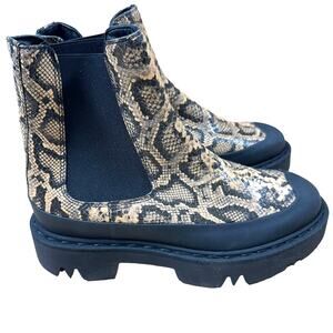 Aquatalia Chelsea NWOB Ankle Boot Holly Snake Embossed Waterproof Bootie Size 6